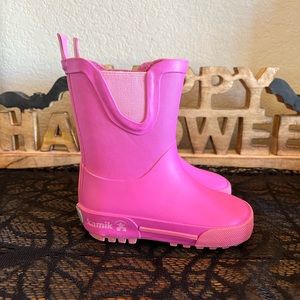 ☔️ Kamik toddler size 6- play in the rain boots☔️